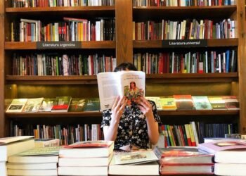 La Fundación El Libro rechaza la derogación de la ley que protege a las librerías