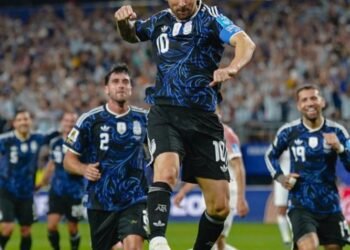 La camiseta argentina que rinde homenaje al fileteado porteño