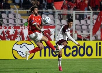 Lanús se despide de la Sudamericana tras una goleada ante Cienciano