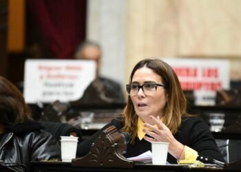 López critica al Gobierno por el creciente endeudamiento familiar
