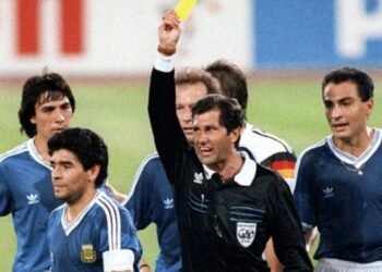 Los árbitros que cerraron su carrera tras una final del Mundial