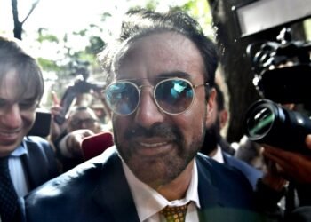Luque declara en juicio por Maradona: ‘Siempre luché para que dejara el alcohol’