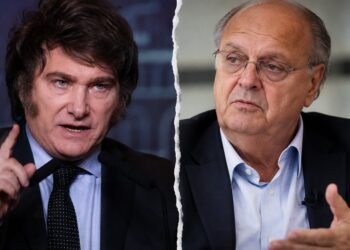 Milei confronta a De Mendiguren en La Rural: ‘¡ladrón!’