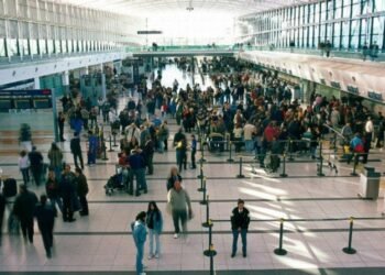 Nuevo protocolo para detectar trata de personas en aeropuertos