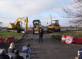 Pullaro lanza obras de recuperación de la Ruta A012 tras asumir su gestión