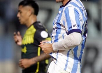 Racing arrasó a Defensa y Justicia en el debut de Vojvoda y avanzó a octavos de la Copa Argentina 2026