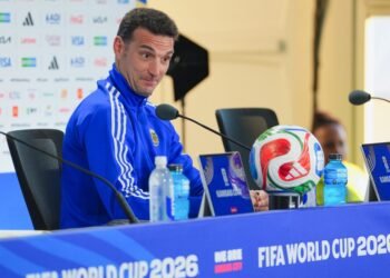 Scaloni evalúa sorpresas tácticas ante Inglaterra en el Mundial 2026