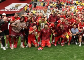 Suiza rompe una larga racha y avanza a cuartos de final en el Mundial