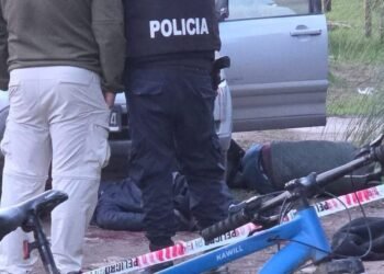Tiroteo en Moreno: dos delincuentes muertos y un policía herido