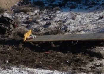 Trágico accidente en Neuquén: un camionero pierde la vida tras caer de un barranco