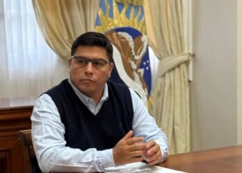 Vidal busca facultades extraordinarias para enfrentar la emergencia habitacional en Santa Cruz