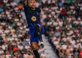 Barcelona arranca LaLiga con una contundente victoria sobre Elche