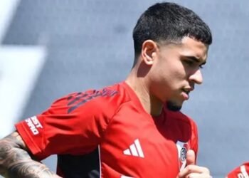 Beccacece aconseja a Kendry Páez: «Debe replantearse algunas cosas»