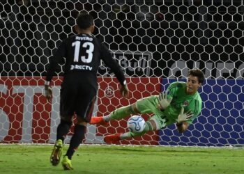 Beltrán se disculpa tras el penal que dejó a River fuera de la Sudamericana