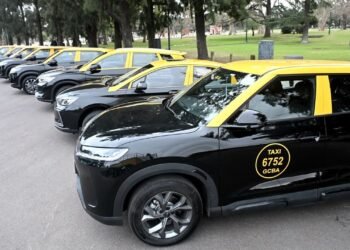 Buenos Aires apuesta por taxis eléctricos con financiamiento accesible