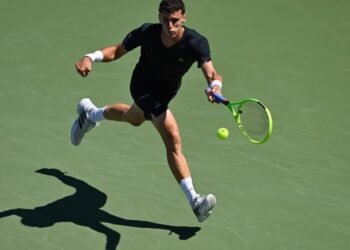 Cerúndolo avanza a la tercera ronda en Cincinnati tras vencer a Rinderknech