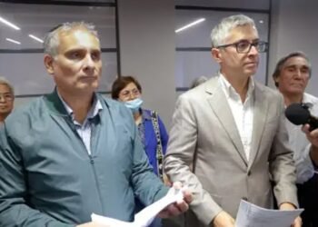 Concejales de Tucumán piden intervención ante abusos de la SAT y riesgo en bocas de tormenta