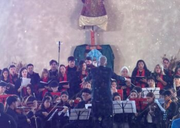 Concierto solidario de Nelson Castro impulsa a jóvenes músicos hacia París