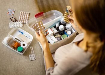 Consejos esenciales para almacenar y desechar medicamentos adecuadamente