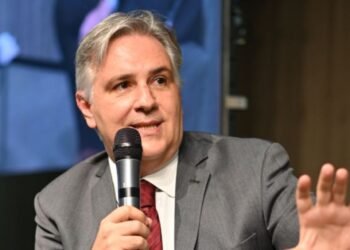 Córdoba lidera la iniciativa para regular el mercado de carbono en el Senado