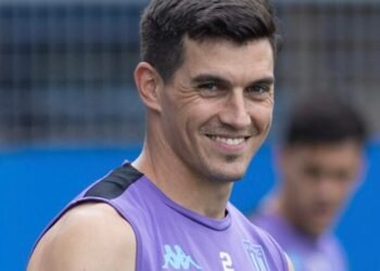 Crisis en Racing: Jugadores buscan salir en medio de un complicado 2026