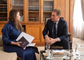 Crisis en el Senado: Passalacqua se separa de Rovira y forma nuevo monobloque