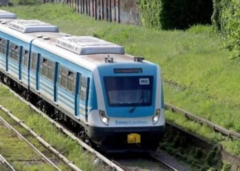 Demoras y caos en el tren Sarmiento por robo de cables