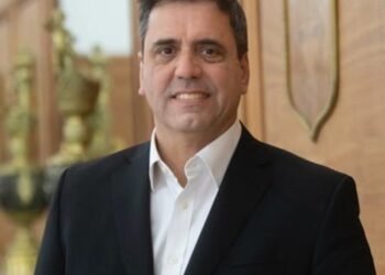 Denuncian a referentes de La Libertad Avanza en Tucumán por falsificación de domicilio electoral