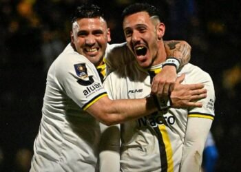 Deportivo Madryn se impone ante Godoy Cruz y sigue firme en la lucha por el ascenso
