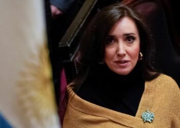 Desplazan a un jefe militar en medio de sospechas por su vínculo con Villarruel