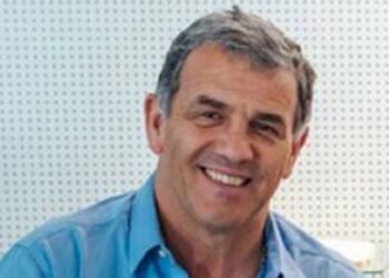 Diógenes de Urquiza deja su cargo en Deportes y critica la interna del Gobierno