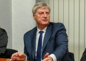 El gobierno de Ziliotto oculta contrato de apuestas que generó $4.200 millones en un mes