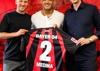 Facundo Medina se une al Bayer Leverkusen y compartirá equipo con dos argentinos