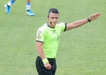 Gariano justifica su decisión tras el polémico no penal a River