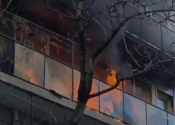 Incendio cerca del departamento de Cristina Kirchner en Constitución
