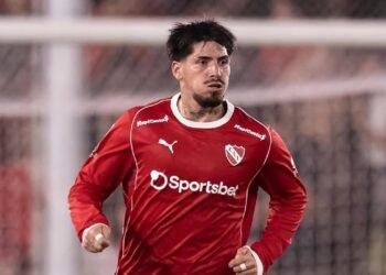 Independiente se queda sin rumbo tras caída ante Atlético Tucumán y un relator confundido