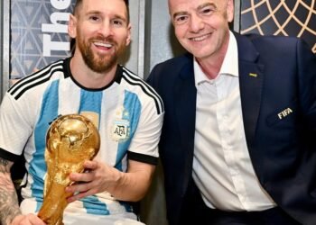 Infantino rinde homenaje a Messi tras su retiro de la Selección