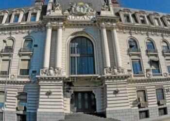 José Velis, director de Aduanas, solicita licencia en medio de tensiones internas