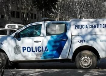 Joven asesina a su padrastro de una puñalada en La Plata