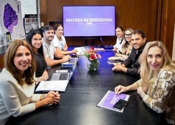 La Libertad Avanza se prepara para 2027 con armados provinciales y formación de dirigentes