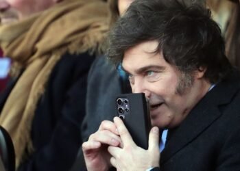 La caída del interés digital por Javier Milei: un desafío para su gestión