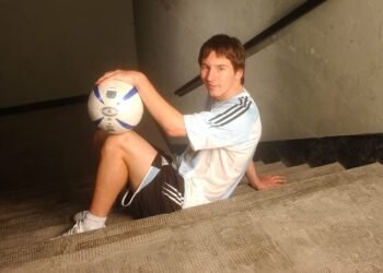 La historia del primer partido de Messi con la Selección Argentina: un VHS que cambió todo