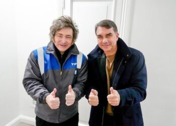 La victoria de Flavio Bolsonaro podría opacar a Milei en la región