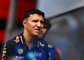 Liam Lawson reemplaza a Isack Hadjar en el Gran Premio de Países Bajos