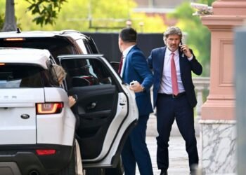 Los ministros de Milei enfrentan una imagen pública complicada