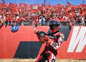 Márquez triunfa en Aragón y acorta distancia con Martín en el campeonato de MotoGP