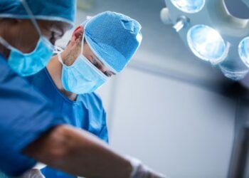 Más de 30 cirugías oculares se transmitirán en vivo en congreso de oftalmología