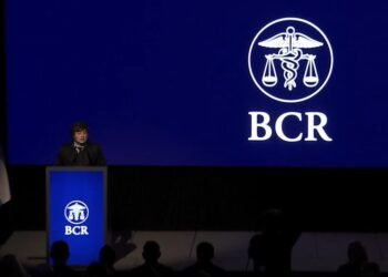 Milei en la Bolsa de Rosario: un discurso contundente y polémico en su aniversario