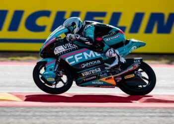 Morelli brilla en Aragón: tercer puesto y cuarto podio del año en Moto3