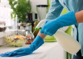 Nuevo aumento salarial para empleadas domésticas: ¿Qué cambios trae para agosto?
